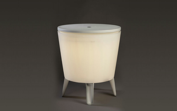 Mesa nevera iluminada para jard�n color blanco